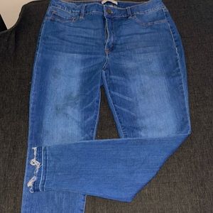 frayed skinny jeggings